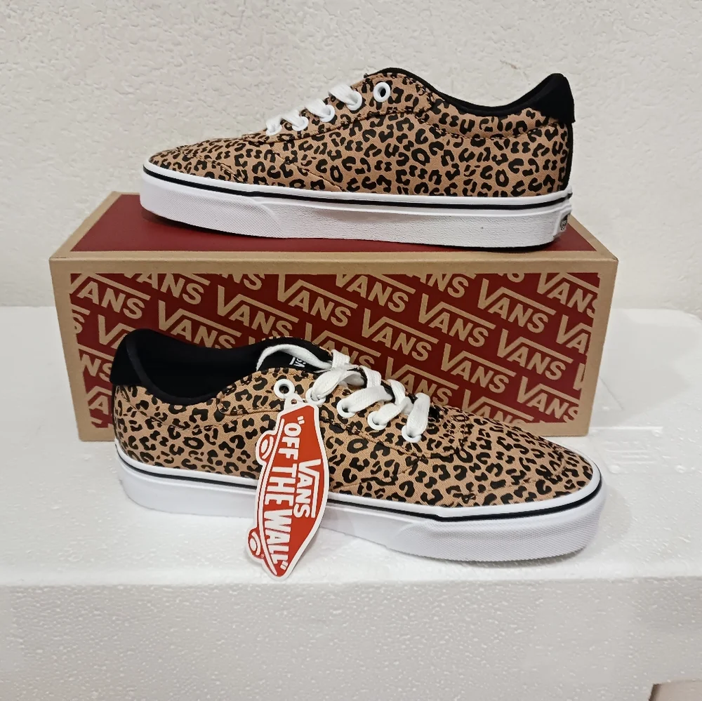 Vans - Picture 2 of 4
